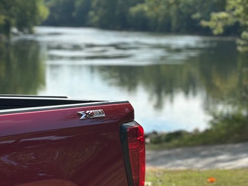 Used 2021 GMC Sierra 1500 SLT image 11