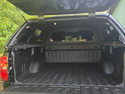 Used 2014 Chevrolet Silverado 1500 High Country w/ High Country Premium Package AWD/4WD image 10