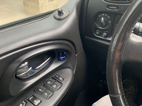 Used 2007 Chevrolet TrailBlazer SS image 19