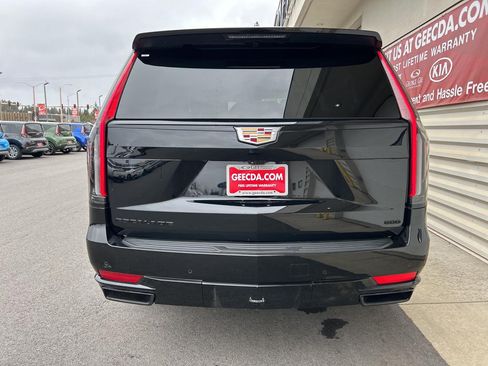 Used 2021 Cadillac Escalade ESV Sport Platinum image 4