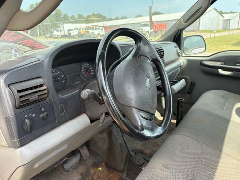 Used 2007 Ford F250 XLT image 30