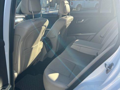 Used 2013 Mercedes-Benz GLK 350 2WD image 9