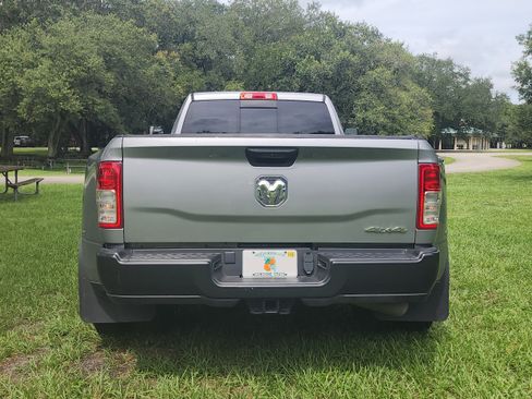 Used 2022 RAM 3500 Tradesman image 9