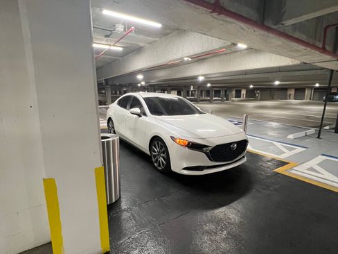 Used 2021 MAZDA MAZDA3 s image 5