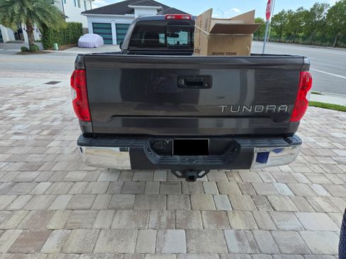 Used 2016 Toyota Tundra SR5 w/ SR5 Upgrade Package image 3