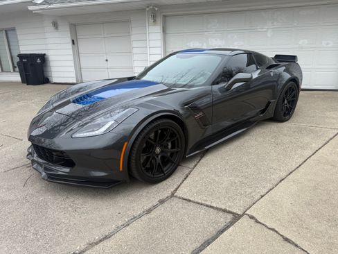 Used 2017 Chevrolet Corvette Grand Sport w/ Z07 Performance Package image 13