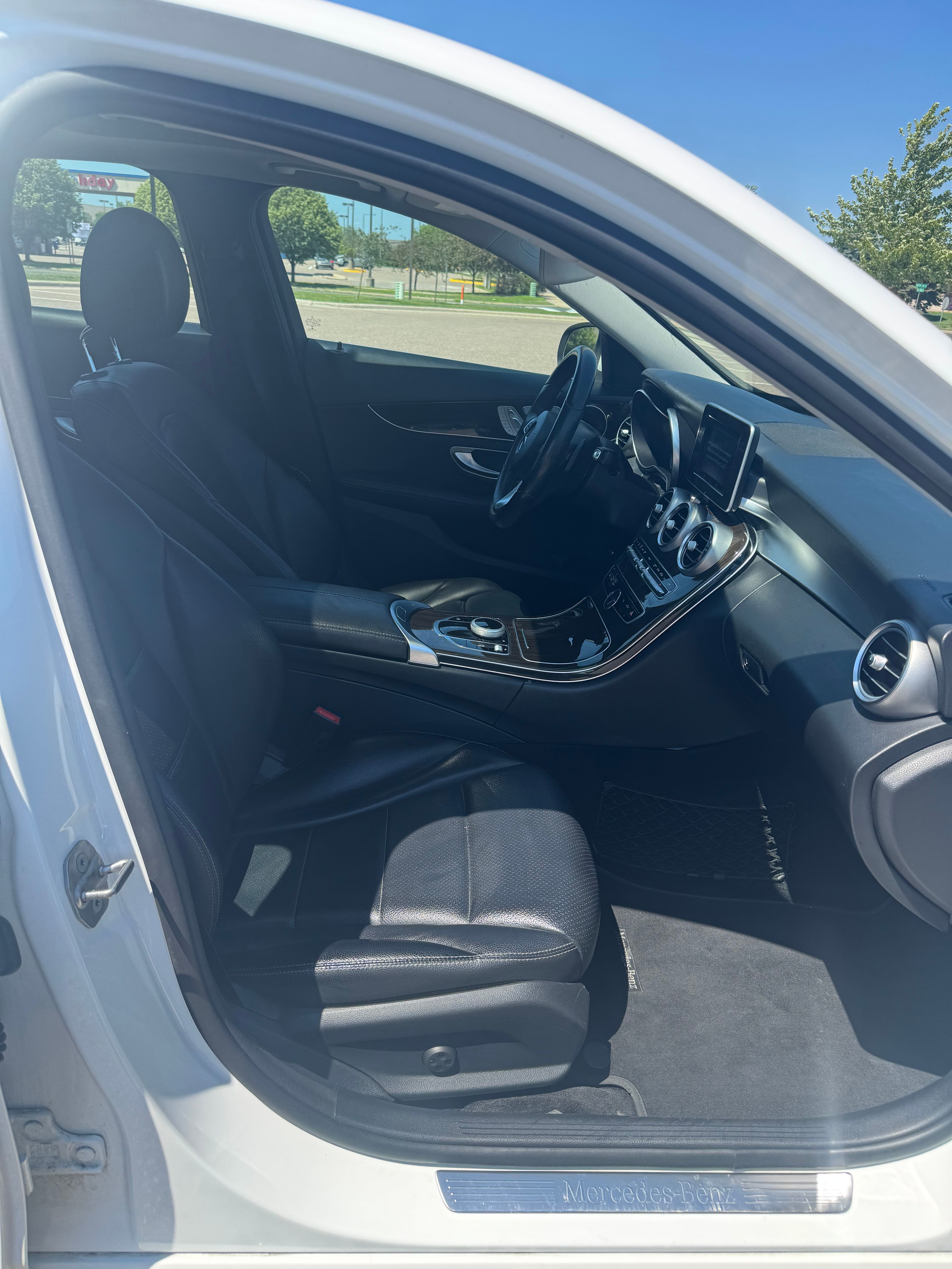 Used 2018 Mercedes-Benz C 300 4MATIC Sedan image 13