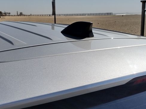 Used 2018 Chevrolet Equinox LS image 8