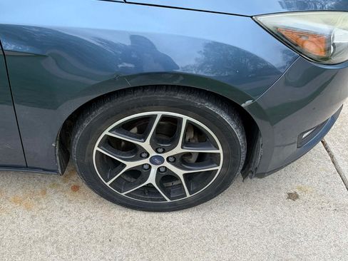 Used 2018 Ford Focus SEL w/ Cold Weather Package FWD image 14