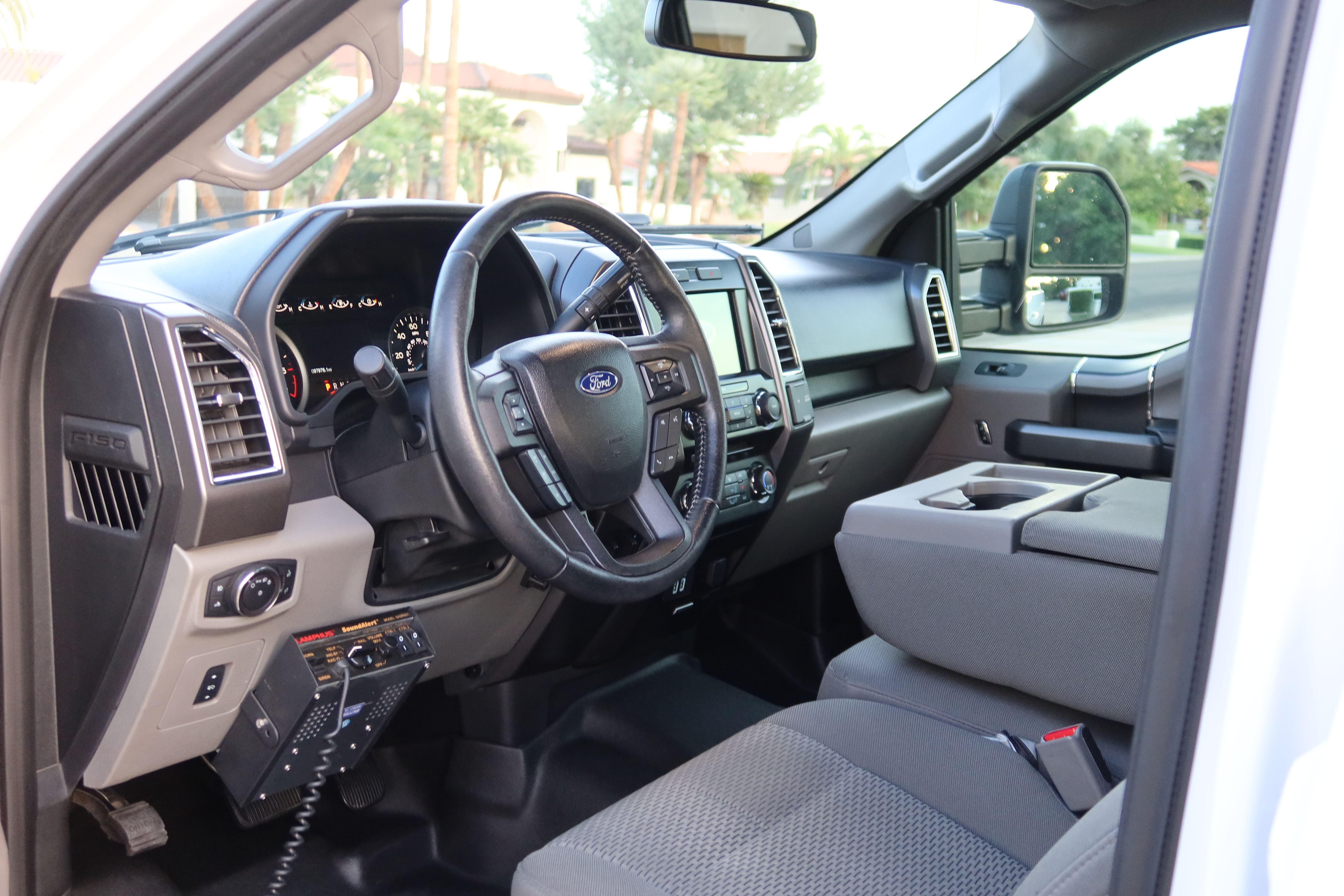 Used 2017 Ford F150 XLT w/ Equipment Group 302A Luxury AWD/4WD image 15