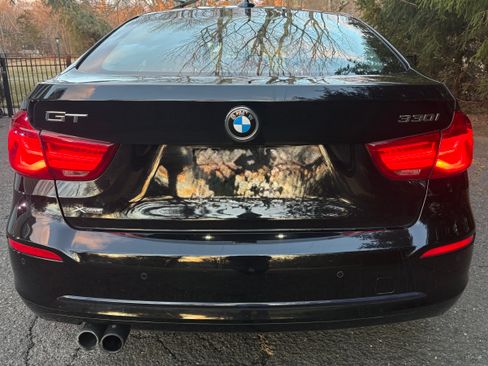 Used 2017 BMW 330i Gran Turismo xDrive image 10