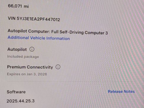 Used 2023 Tesla Model 3 Standard Range image 29