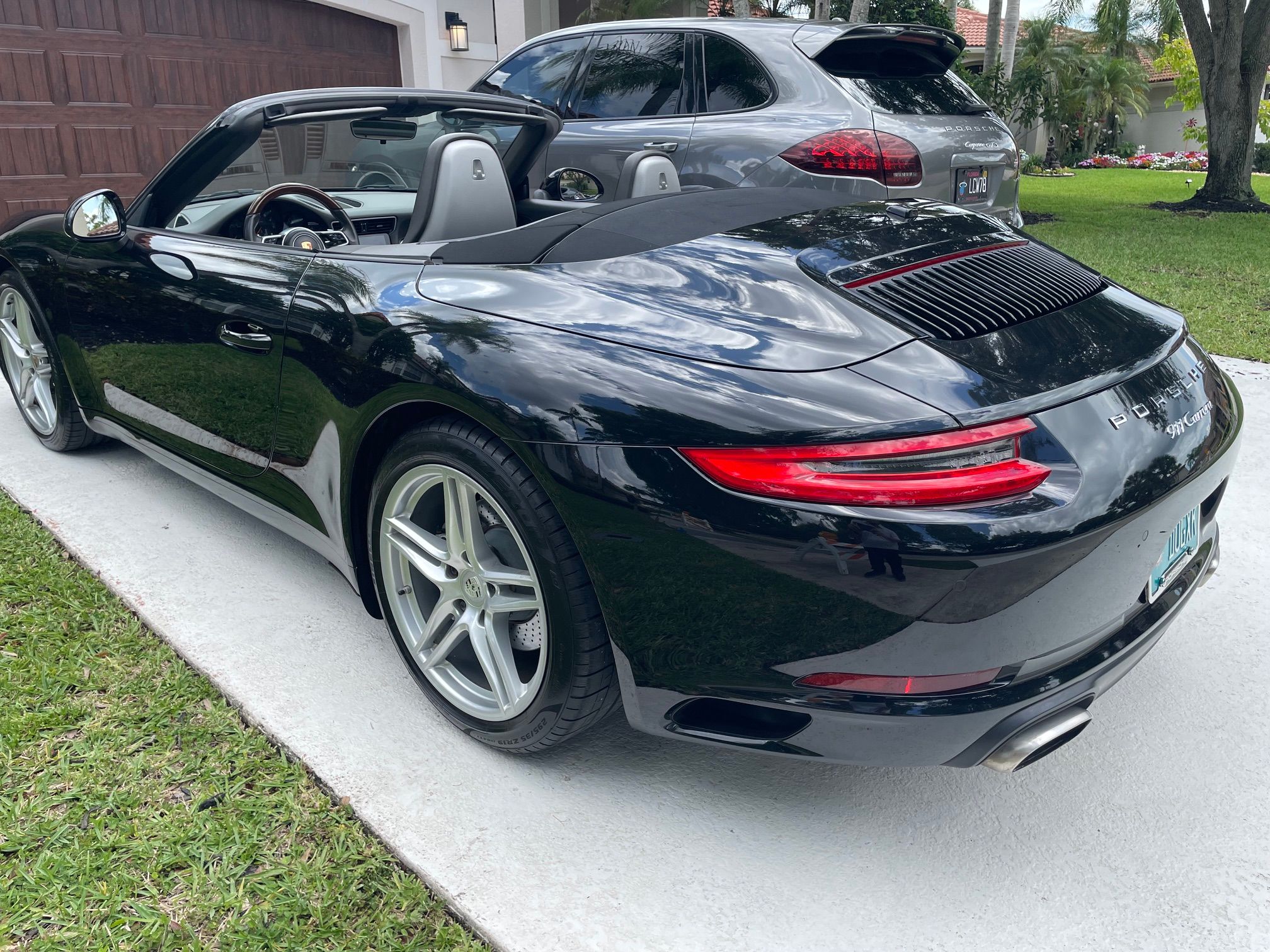 Used 2017 Porsche 911 Carrera image 4