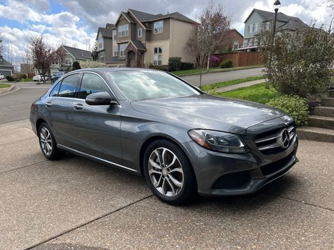 Used 2017 Mercedes-Benz C 300 Sedan image 2