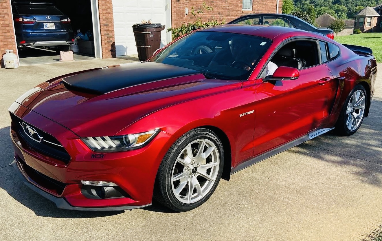 Used 2015 Ford Mustang Premium w/ Equipment Group 201A RWD image 1