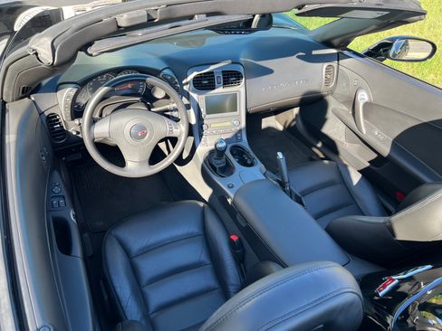 Used 2007 Chevrolet Corvette Convertible w/ Preferred Equipment Group image 15