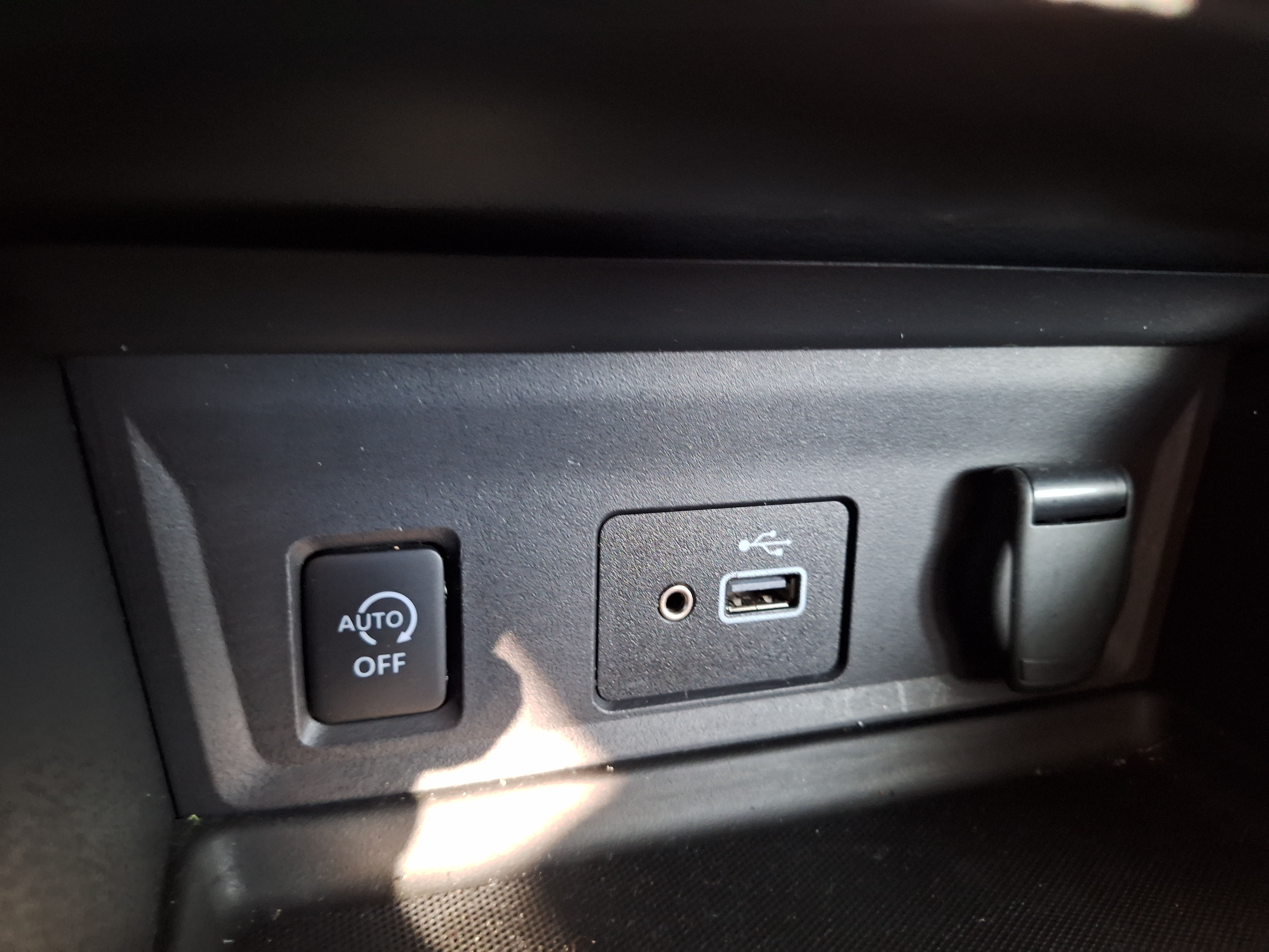 Used 2024 Nissan Sentra S FWD image 5