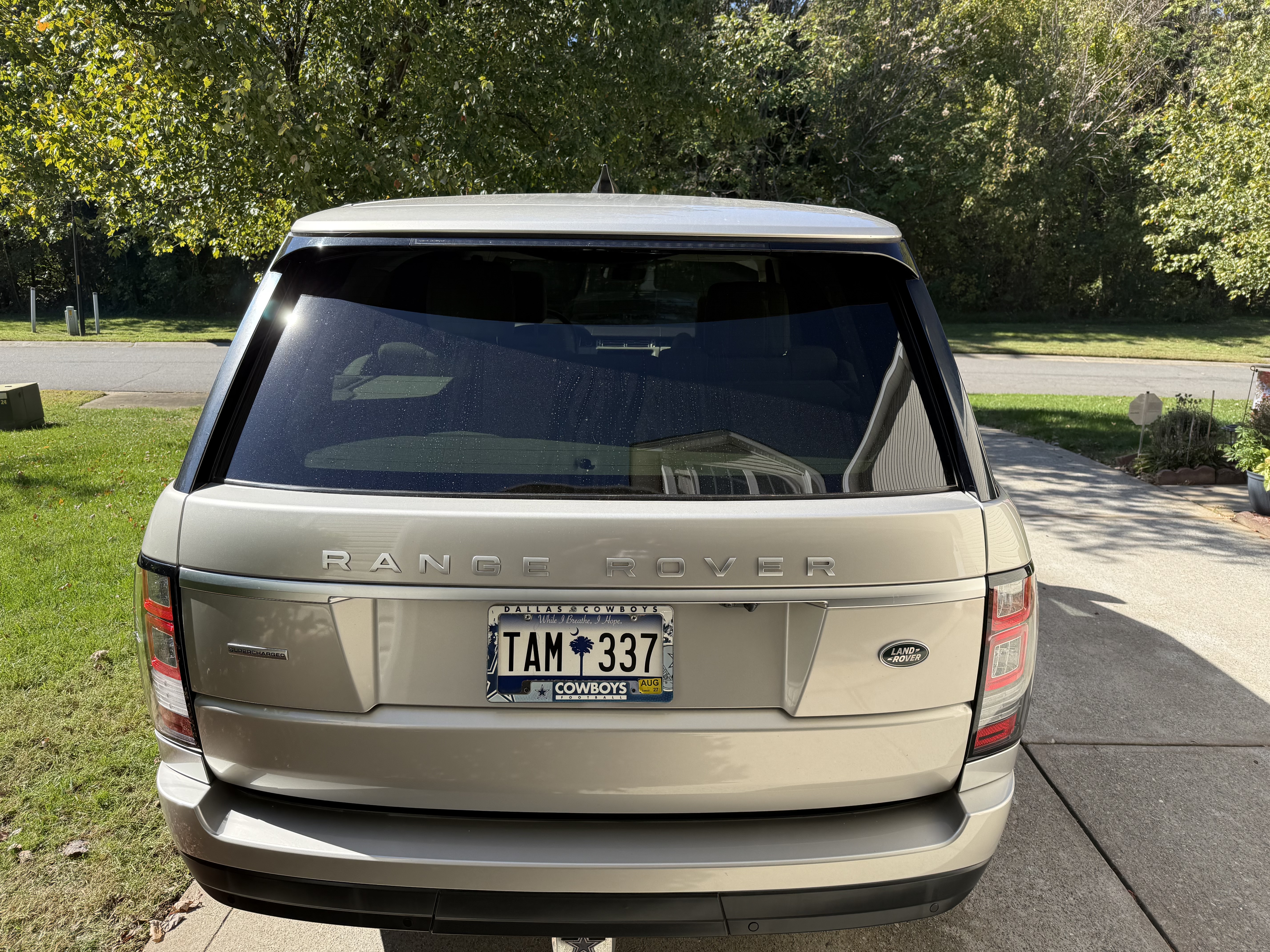 Used 2017 Land Rover Range Rover Long Wheelbase Supercharged AWD/4WD image 10