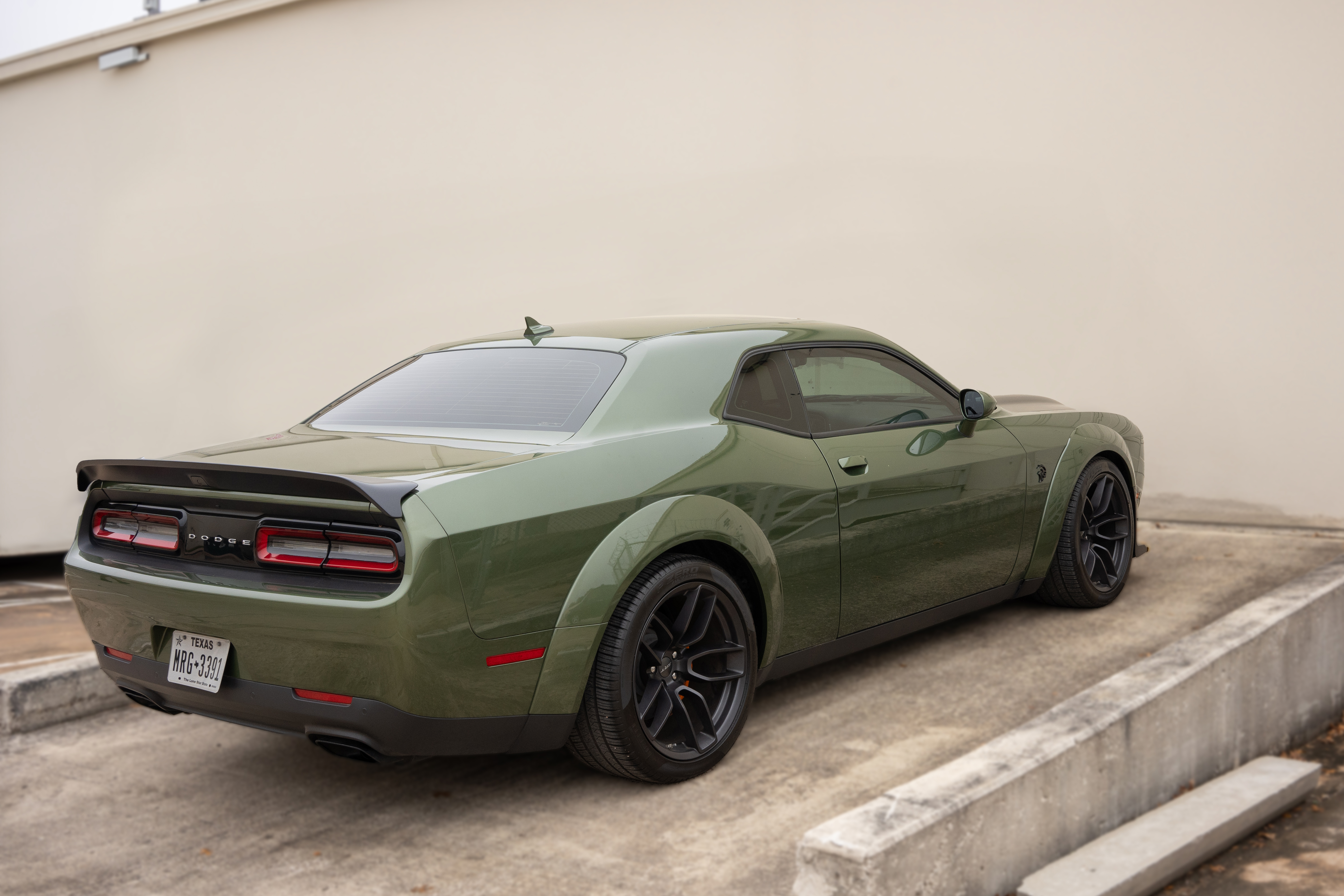 Used 2020 Dodge Charger SRT Hellcat w/ Harman/Kardon Audio Group RWD image 1