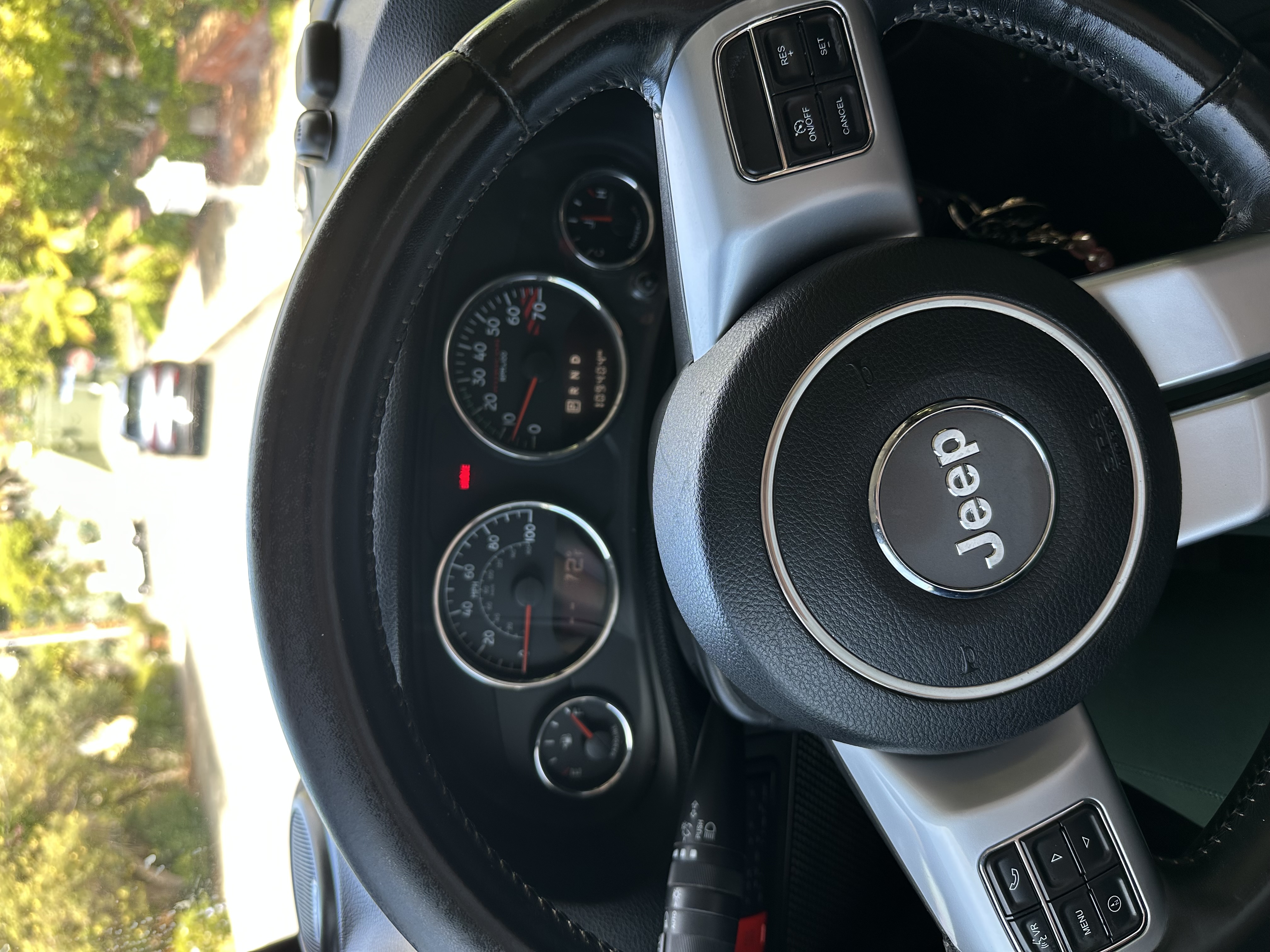 Used 2015 Jeep Wrangler Unlimited Rubicon AWD/4WD image 17