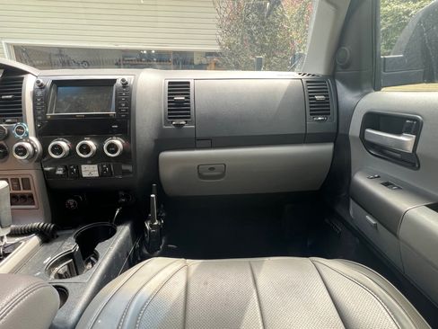 Used 2012 Toyota Sequoia Limited AWD/4WD image 13