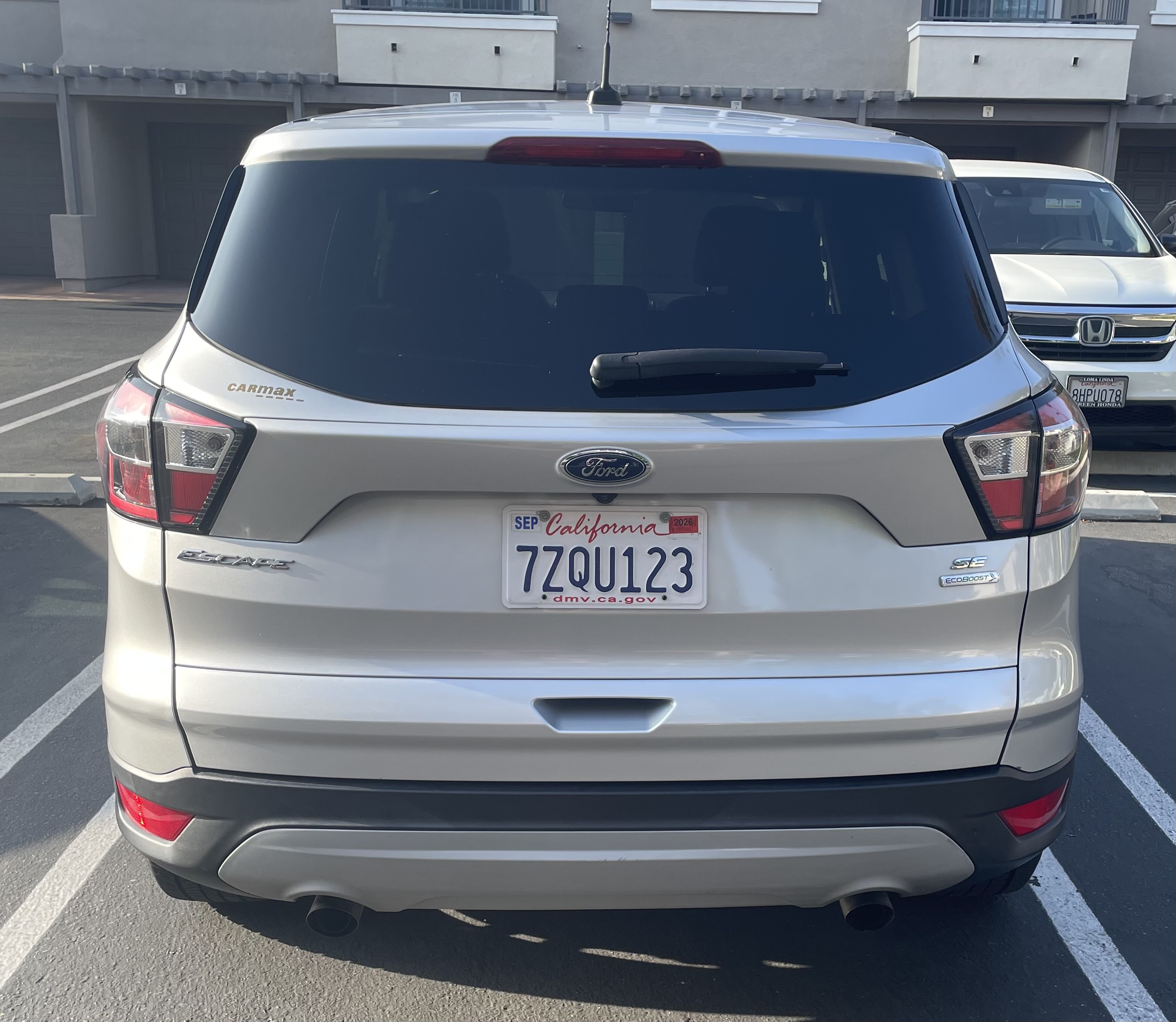 Used 2017 Ford Escape SE FWD image 5