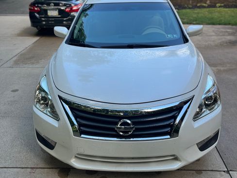 Used 2013 Nissan Altima 2.5 S FWD image 5
