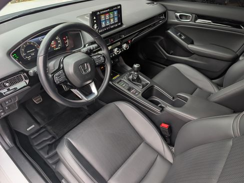 Used 2024 Honda Civic Sport Touring image 10