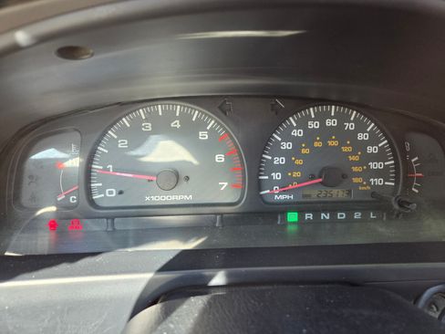 Used 2001 Toyota 4Runner SR5 image 11