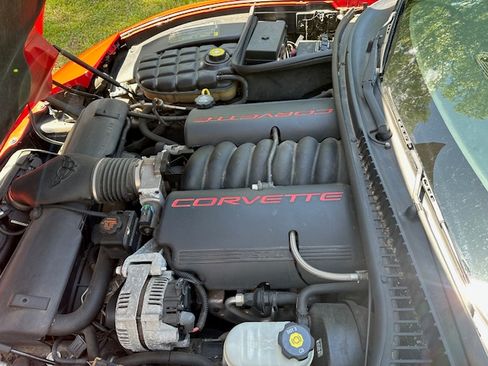 Used 2003 Chevrolet Corvette Coupe image 9