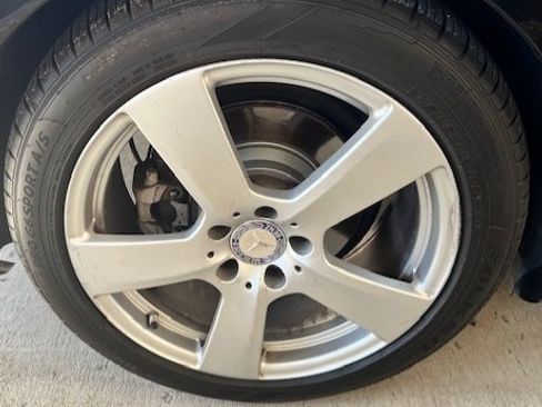 Used 2010 Mercedes-Benz E 350 Sedan image 12