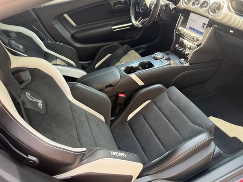 Used 2022 Ford Mustang Shelby GT500 w/ Carbon Fiber Track Pack image 11