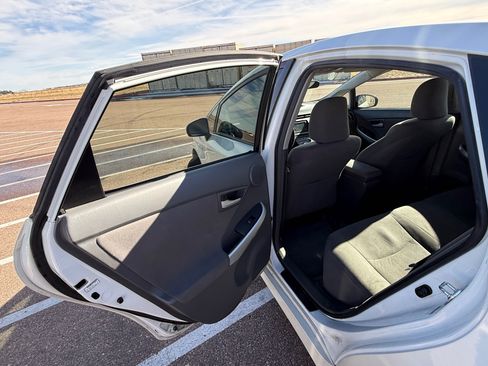 Used 2011 Toyota Prius Two image 6