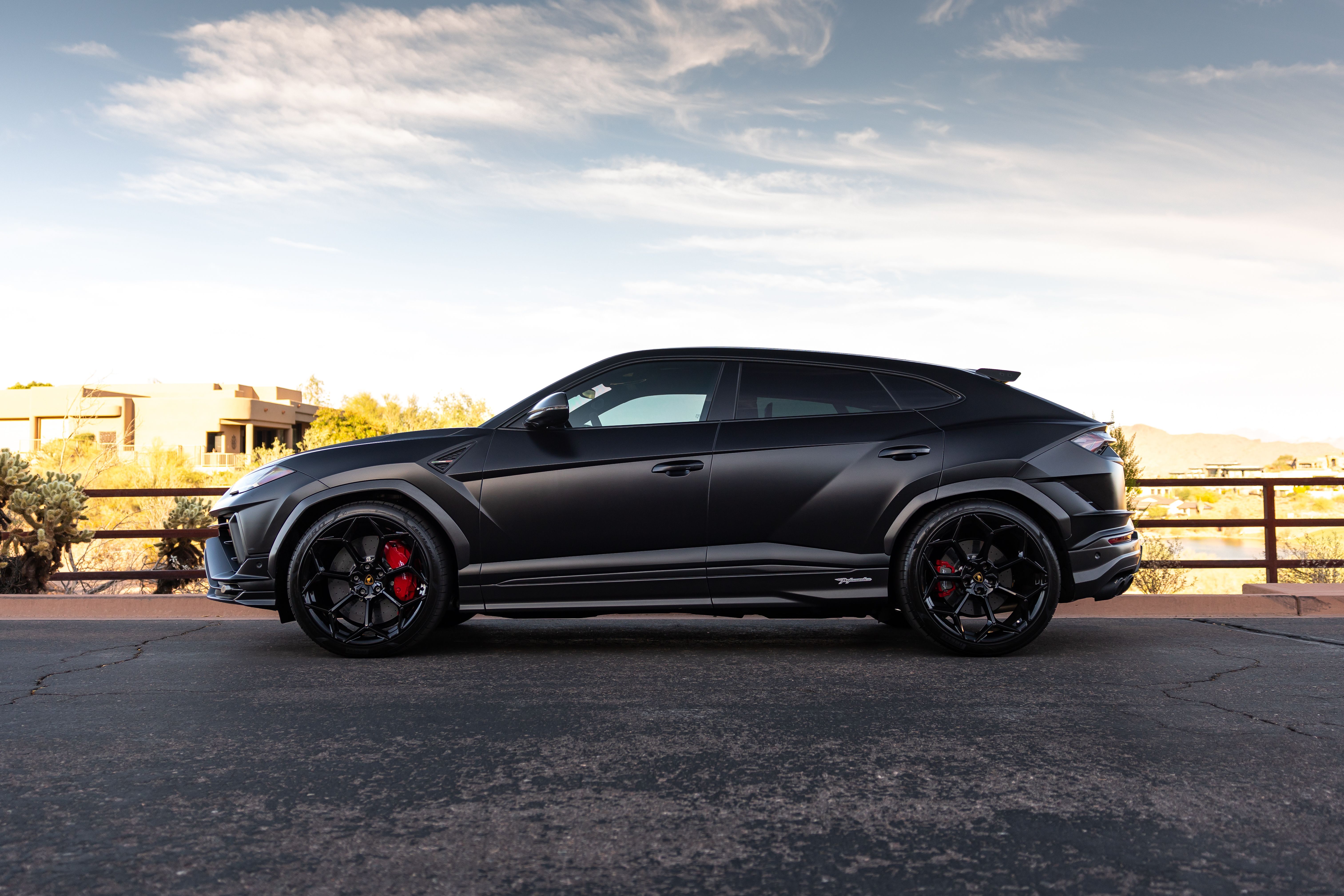 Used 2024 Lamborghini Urus Performante AWD/4WD image 10