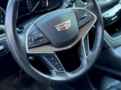 Used 2017 Cadillac XT5 Platinum image 11