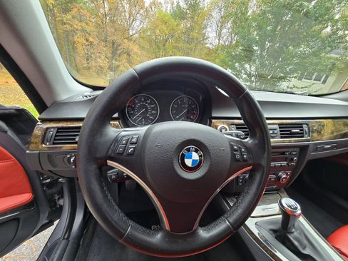 Used 2007 BMW 335i Coupe image 14