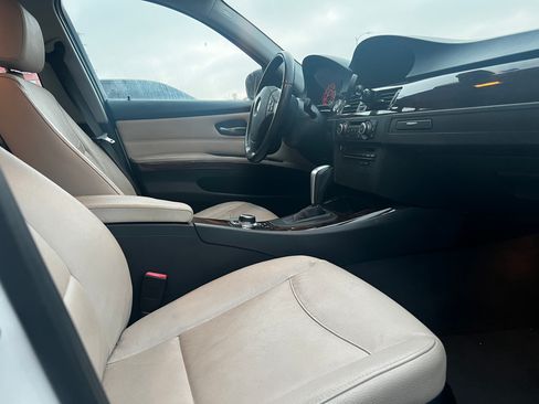 Used 2011 BMW 328i Sedan RWD image 4