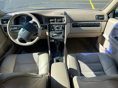 Used 1998 Volvo V70 R image 8