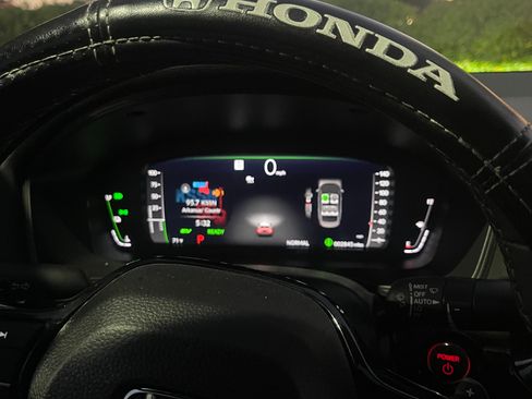 Used 2025 Honda Civic Sport Touring image 9