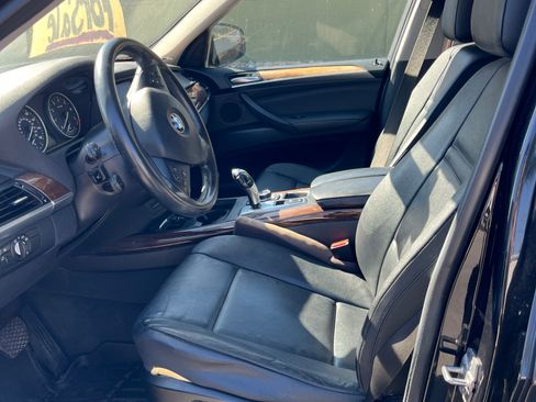 Used 2011 BMW X5 xDrive35i image 4