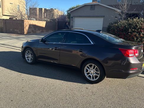 Used 2015 Chevrolet Malibu LT w/ Power Convenience Package image 8