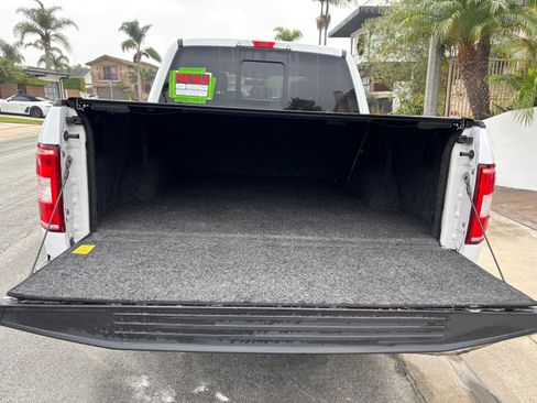 Used 2019 Ford F150 Lariat image 4