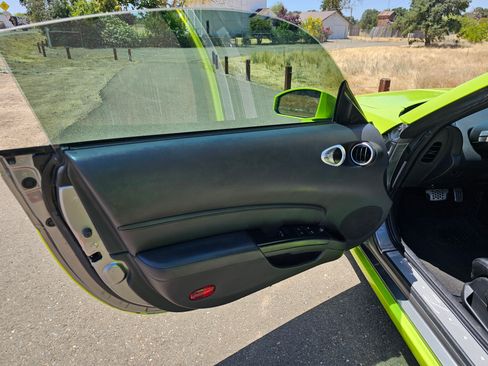 Used 2006 Nissan 350Z Touring w/ (K96) Aerodynamics Pkg image 10