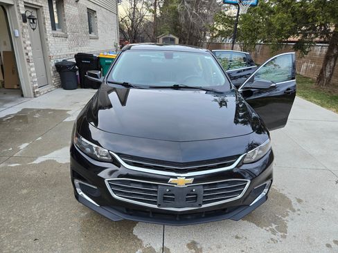Used 2016 Chevrolet Malibu LT w/ Leather Package image 12
