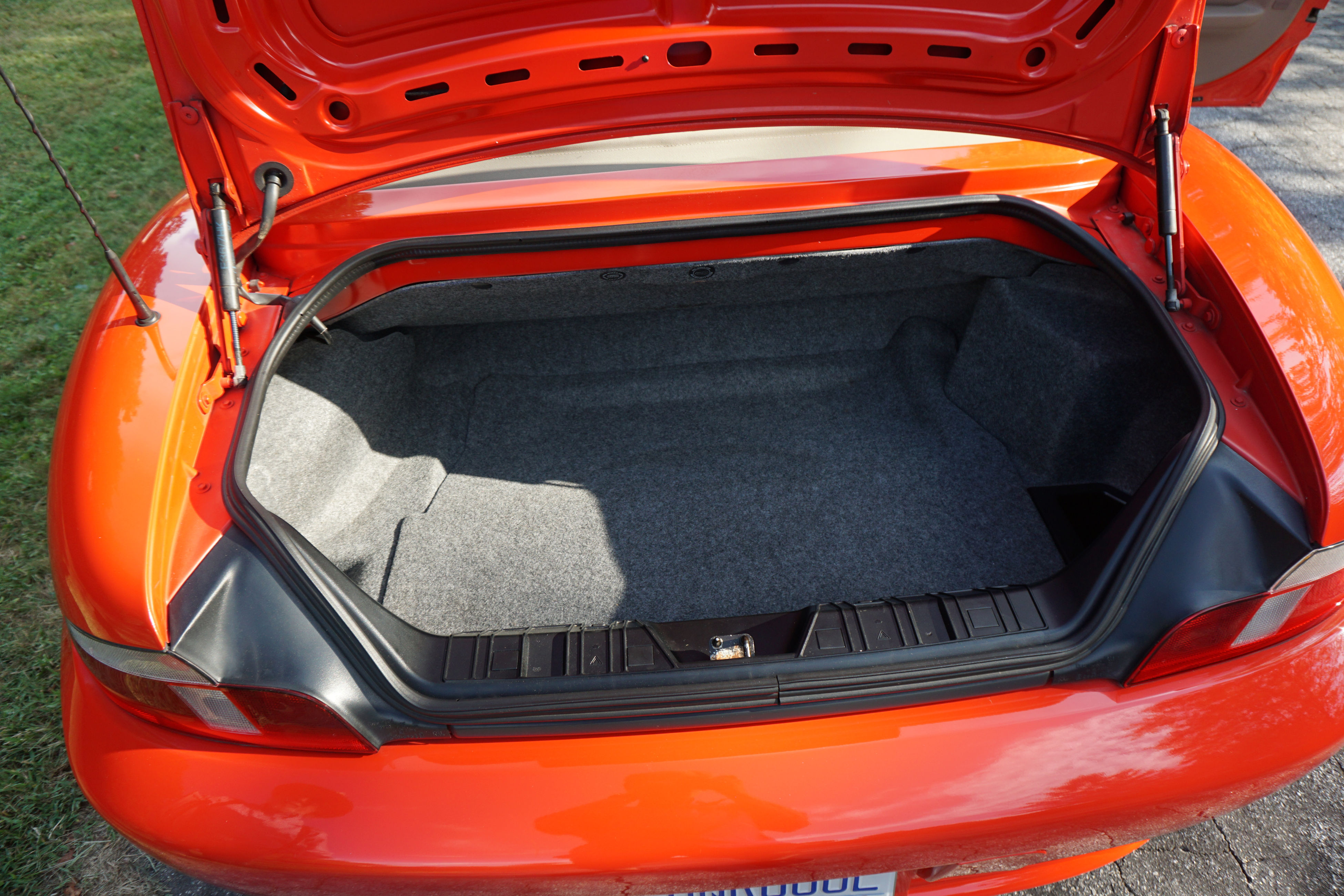 Used 2000 BMW Z3 2.5i RWD image 23
