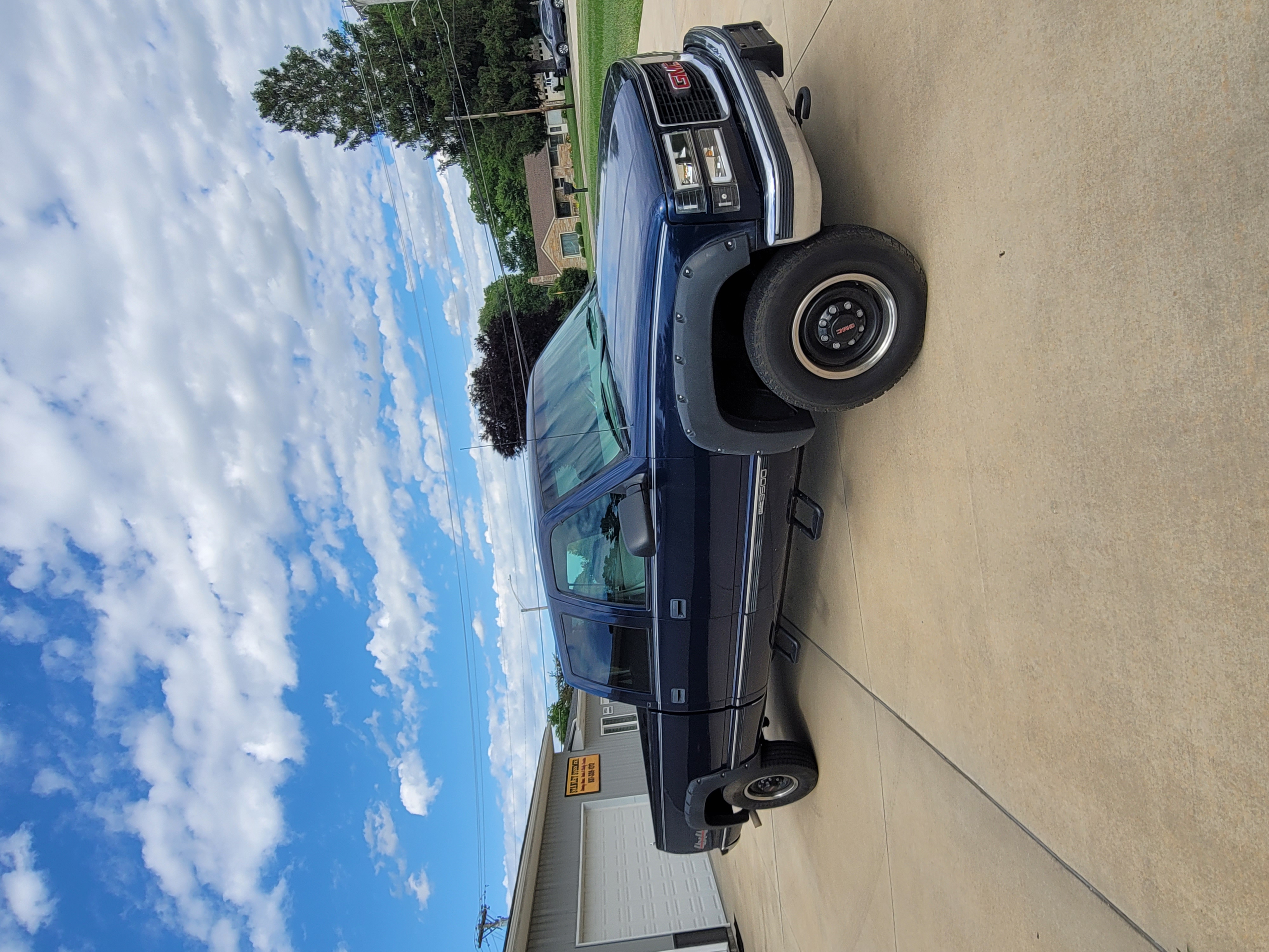 Used 1998 GMC Sierra 3500 4x4 Crew Cab w/ Marketing Option Pkg 3 image 2