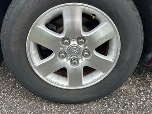 Used 2001 Toyota Avalon XL image 9