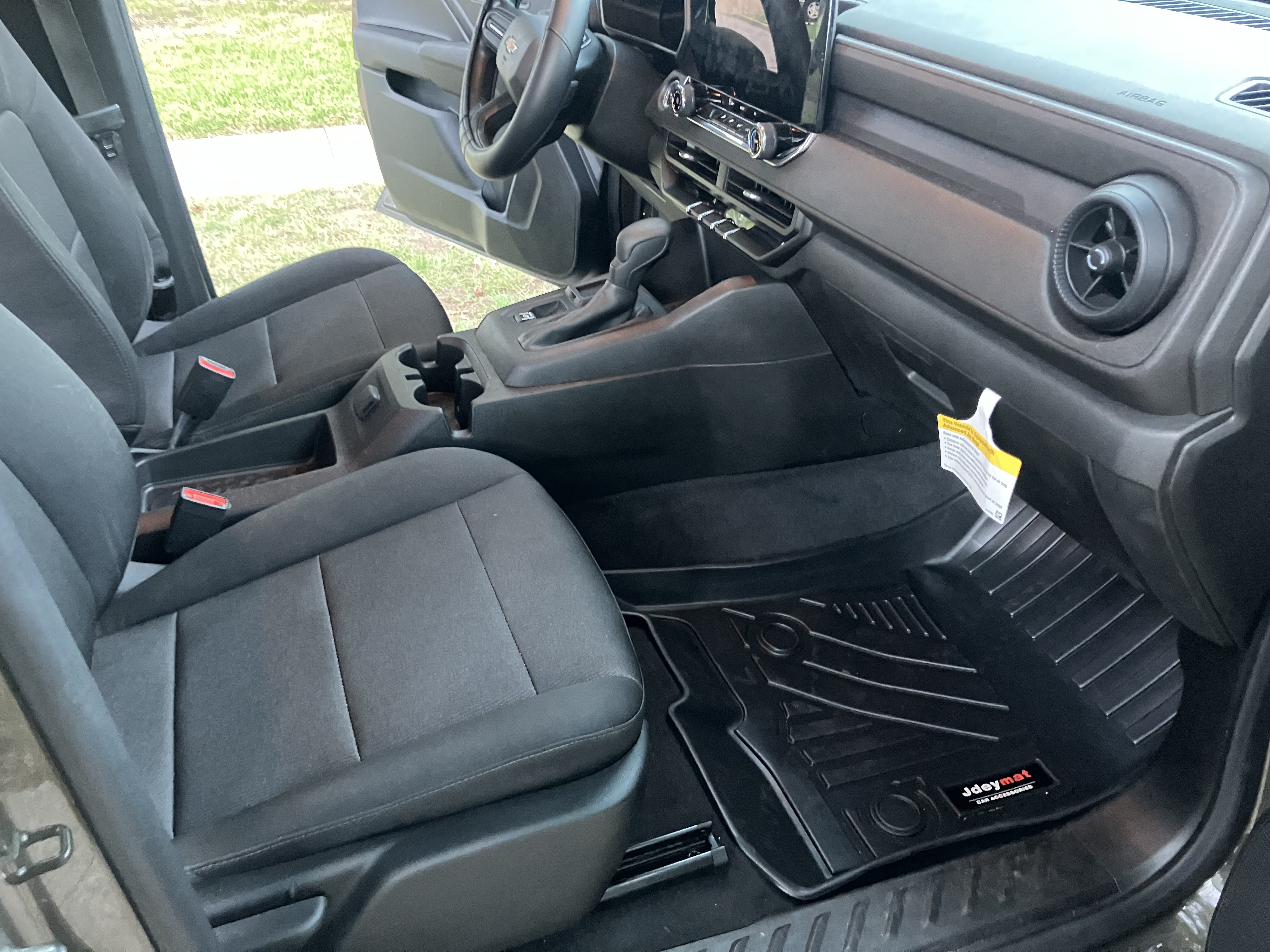 Used 2023 Chevrolet Colorado W/T RWD image 15