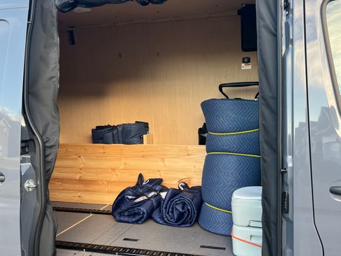 Used 2025 Mercedes-Benz Sprinter 2500 image 20