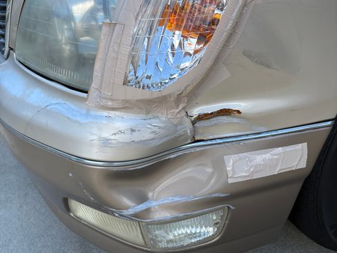 Used 1999 Lexus LS 400 image 10